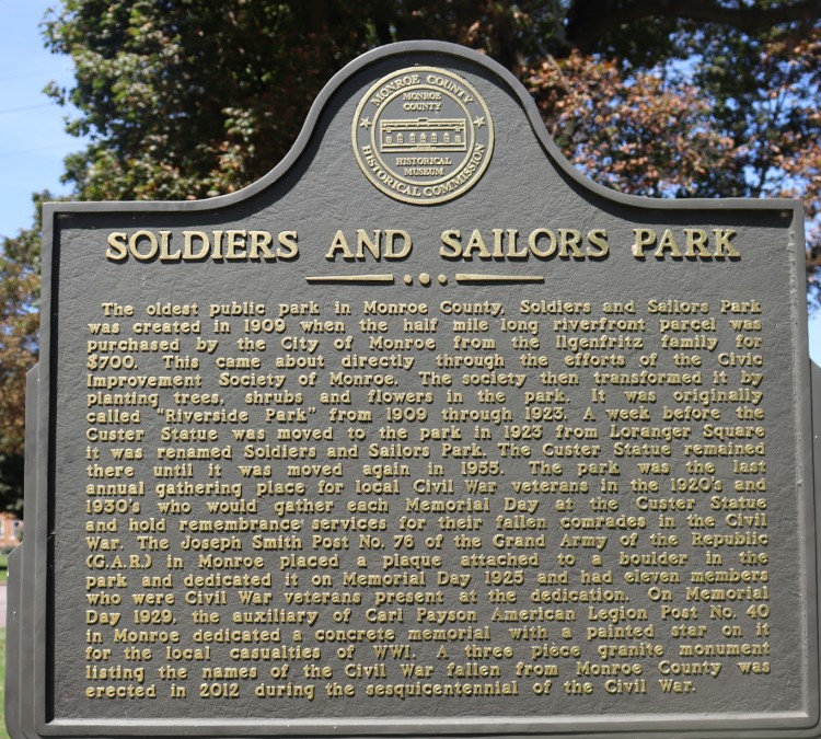 soldier-sailors-park-photo
